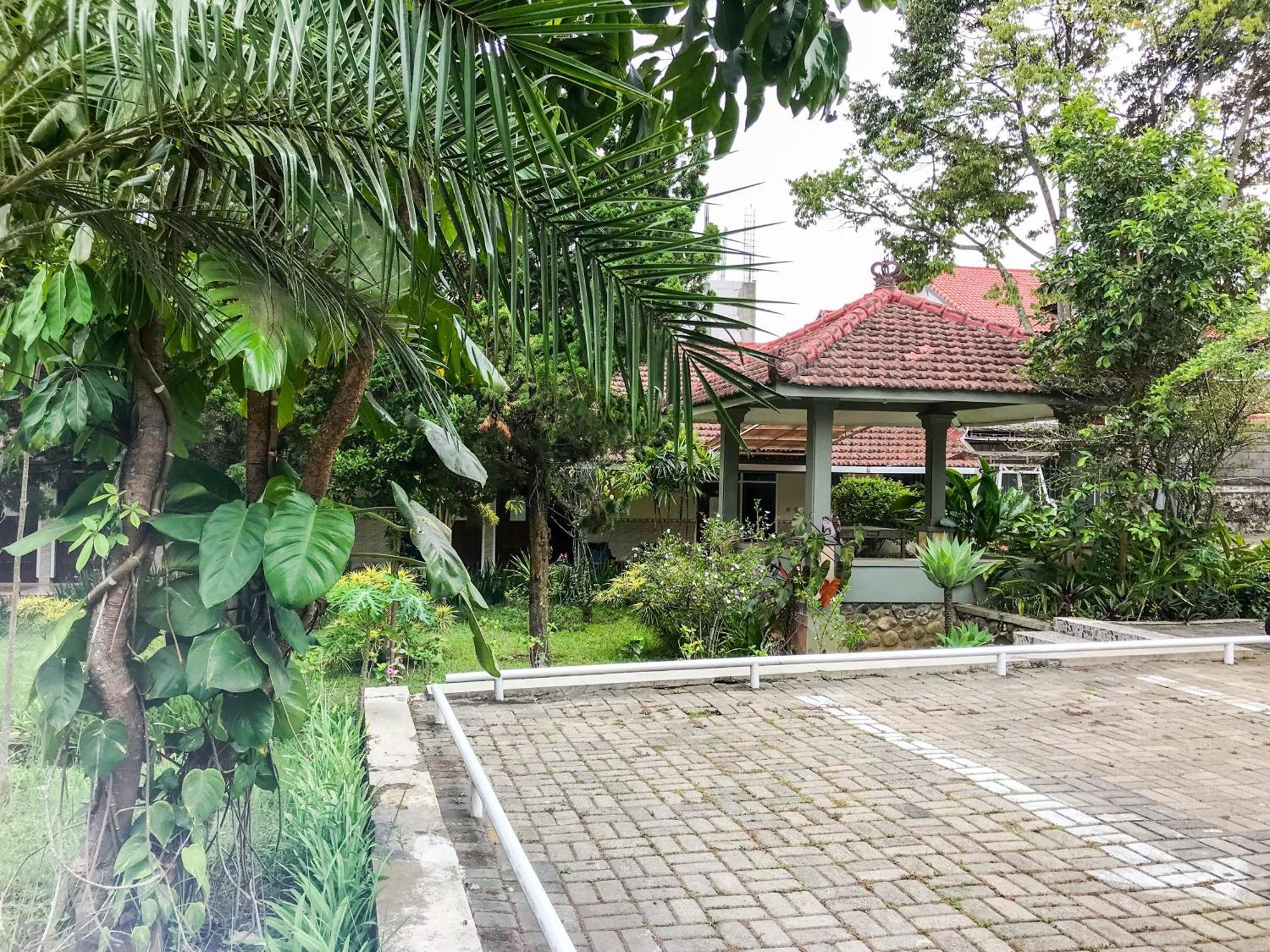 Villa Bunga Malang Esterno foto