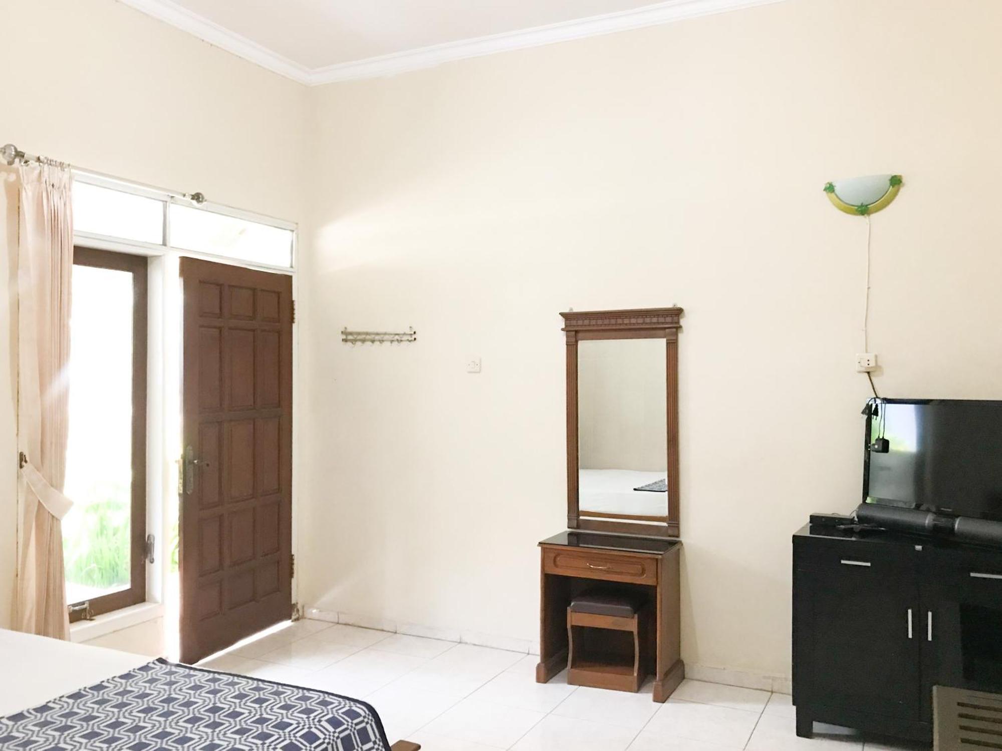 Villa Bunga Malang Esterno foto