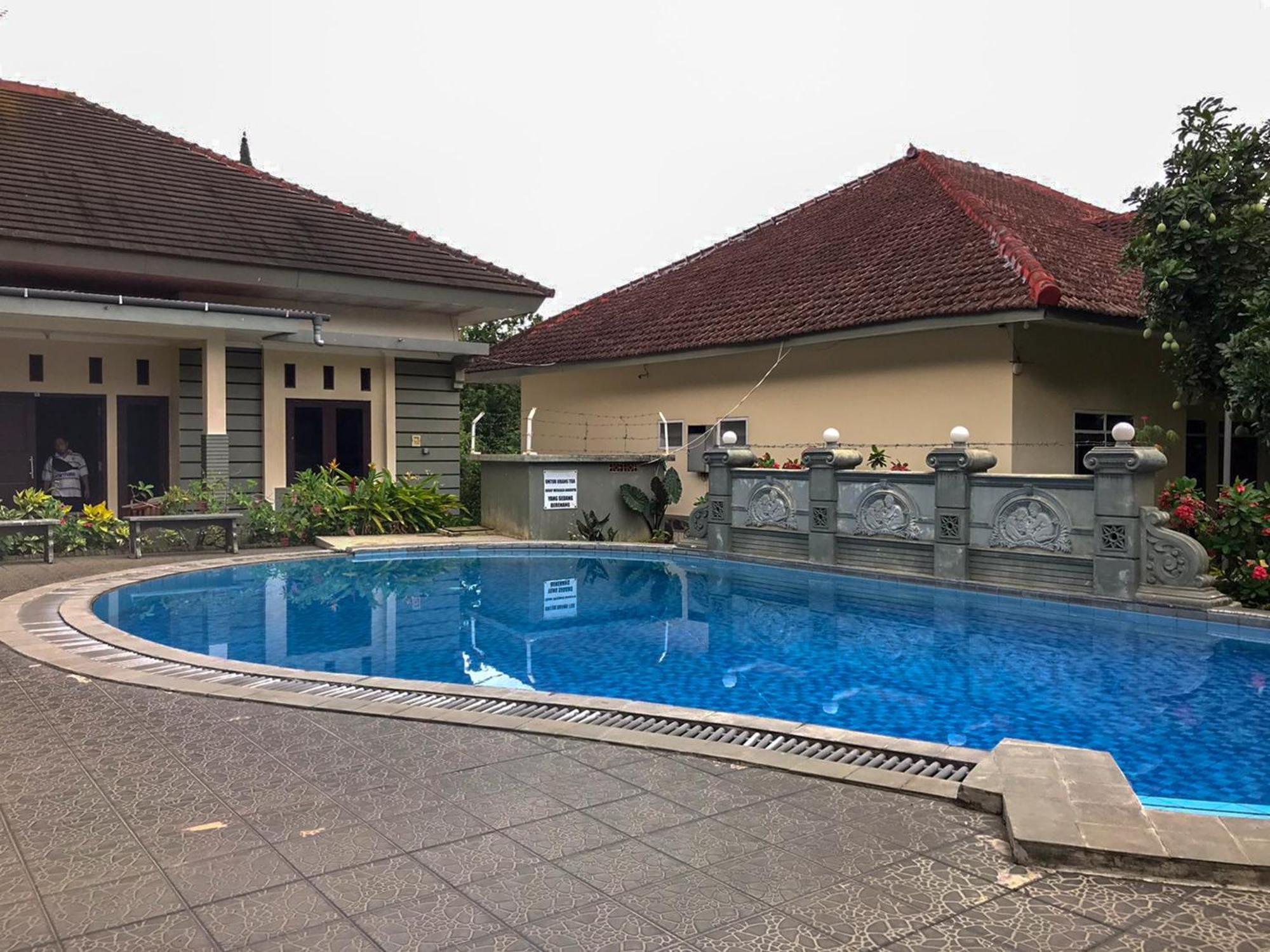 Villa Bunga Malang Esterno foto